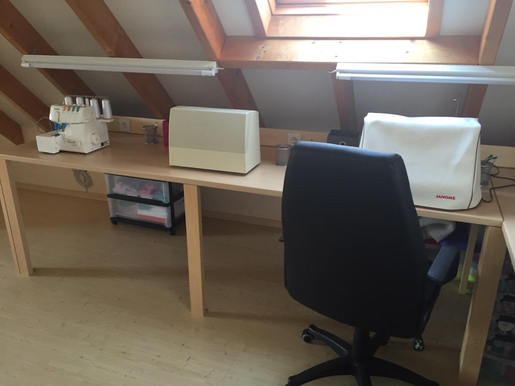 MonBets's tweet image. Het is klaar...de werkplek van @borduurhoekjetx