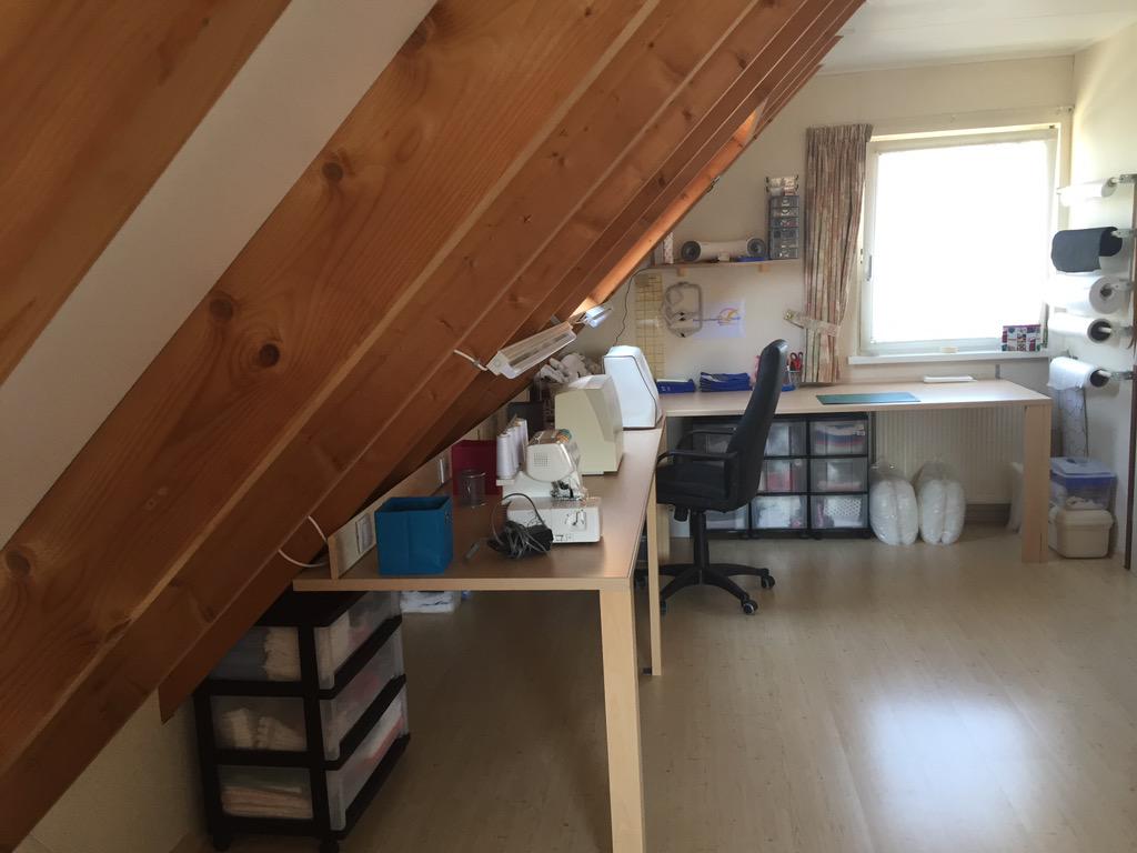 MonBets's tweet image. Het is klaar...de werkplek van @borduurhoekjetx