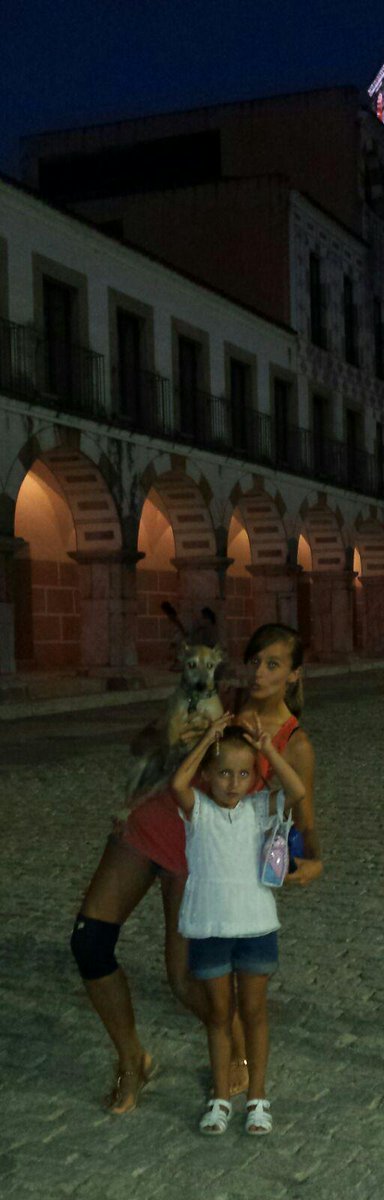 Soledad2307's tweet photo. Mis dos amoresssss!!!!! Muy afortunada :))) http://t.co/7DiREgvSnu