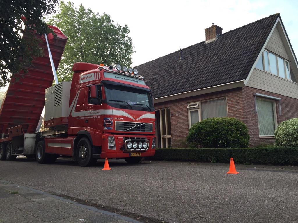 boumadamwald's tweet photo. Klus in Meppel mooi op schema. Afwerkvloer ligt er al in. http://t.co/JS93gpotYg http://t.co/8giClYL4cf