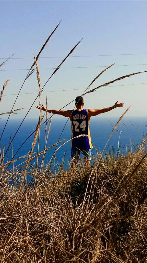 CarlosRToledano's tweet photo. La vida es maravillosa en Mojacar beach (Almería) http://t.co/pEDwrAYg0I