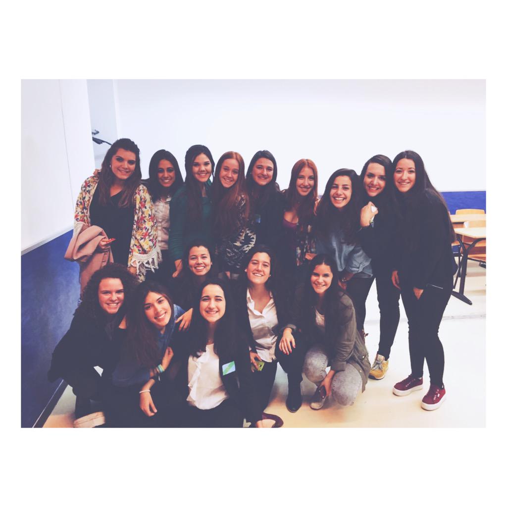 ChMartt's tweet photo. No me olvido de vosotras #14Days ❤️ @Julia_Moreno_96 @heeeleeeeeen @gemadevega @martinaherzbeat http://t.co/bVNNHJS9QK