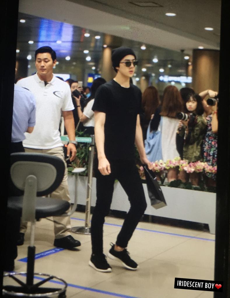 iridescent_boy's tweet photo. 150823 세훈이 피지컬두 대바기 http://t.co/iaaBCrZLL7