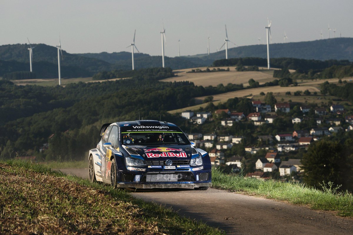 NEWS: <a href="/SebOgier/">Sébastien Ogier</a> takes top spot in penultimate SS20 irallylive.com/ir_news.htm?00…
#iRally #RallyeDeutschland #RallyGermany