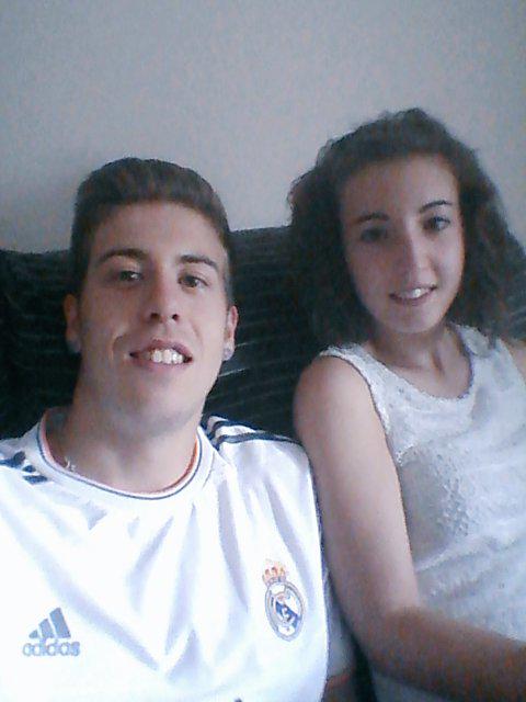 Julian_lopez44's tweet photo. Hoy comidiiita familiar 😊 @ainhoacs3  te quiero preciosa, Y CADA DIA MAS. http://t.co/w9pu4029o0