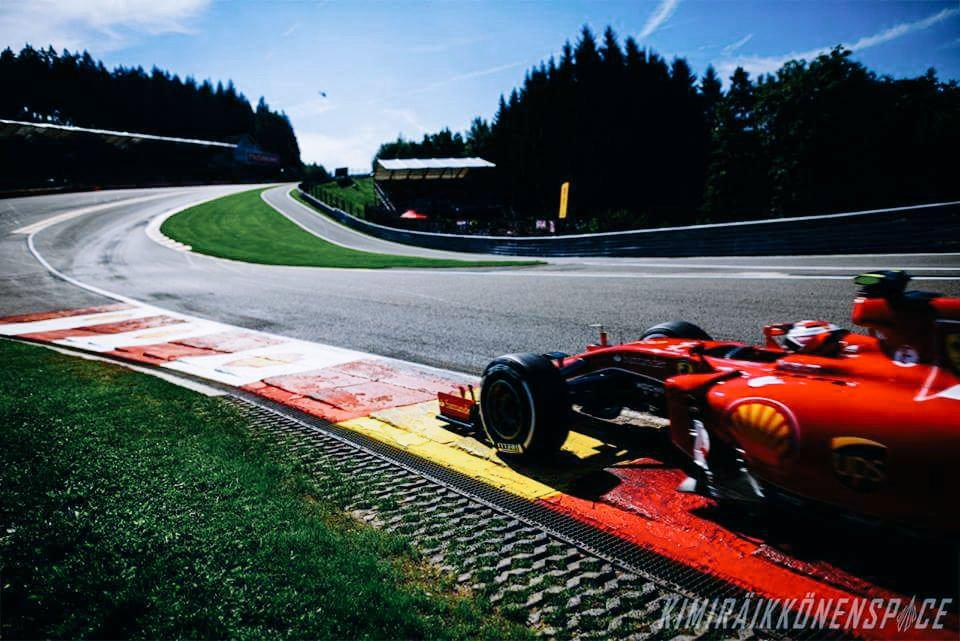 nurayyasar's tweet photo. #EauRouge baby 🚘🏁 #F1 #BelgianGP #SpaFrancorchamps #ForzaKimi #Ferrari900GP #redseason http://t.co/6QyOuRzwhO