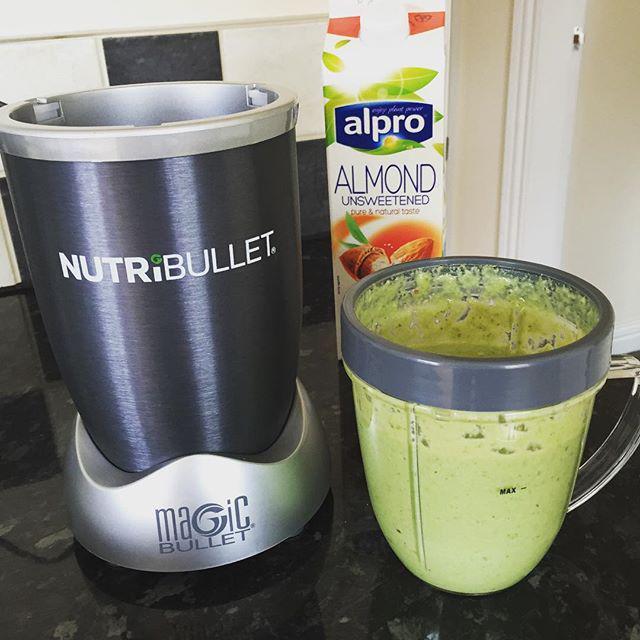 NUTRiBULLETFans's tweet photo. First go at the #Nutribullet. Taste's lovely 😋 #Spinach #Banana #Apple #Pear #CoconutChunks #SesameSeeds #PumpkinSe… http://t.co/HqzuQgWq1w