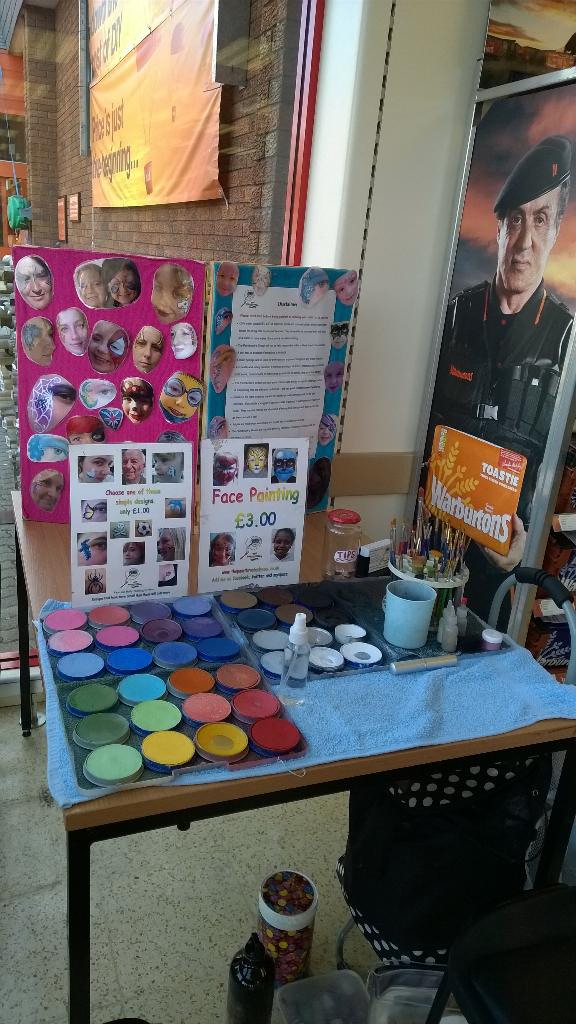 Face painting @IcelandFoods Spalding today and helping to raise money for #IcelandFoodsCharitableFoundation
