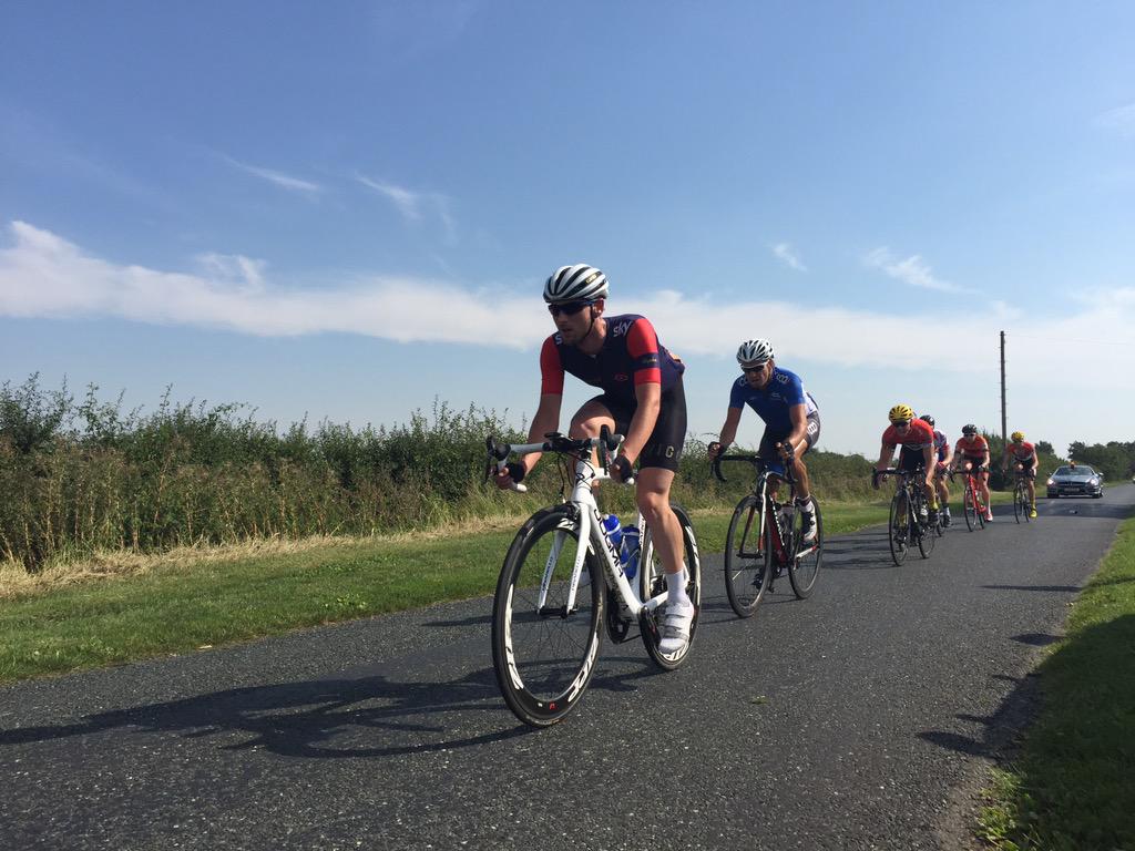 SazzleHooper's tweet photo. At Peterborough CC RR today. Break of 7 away including @edpalfreeman and birthday boy @onemikesmith #CCDRT http://t.co/ODxQ6oQmun