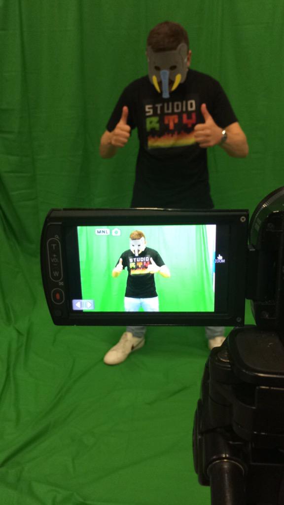 StudioRTY's tweet image. #StudioRTY &amp;amp; @raisetheyouth representing at @essaacademySC in Bolton for their amazing carnival.