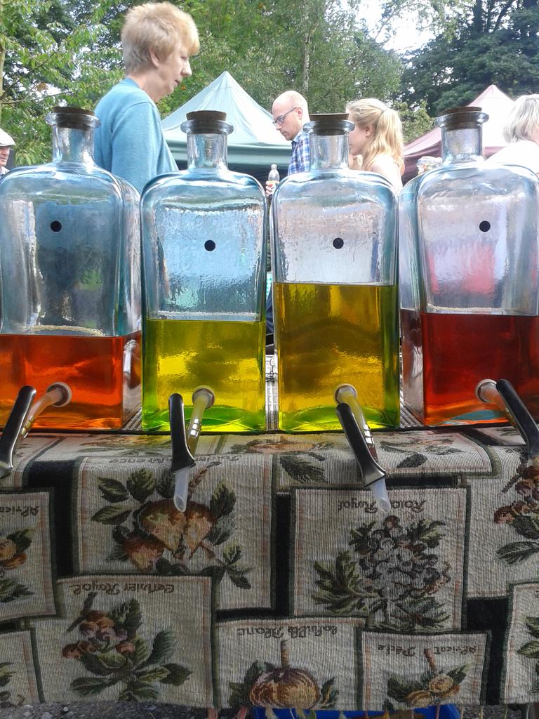 Flavoured vinegars &amp; oils from <a href="/chill1moon/">chillimoon</a> from Cuerden Farmers' Market.  They do refills too.  Here til 2pm. PR5 6BY