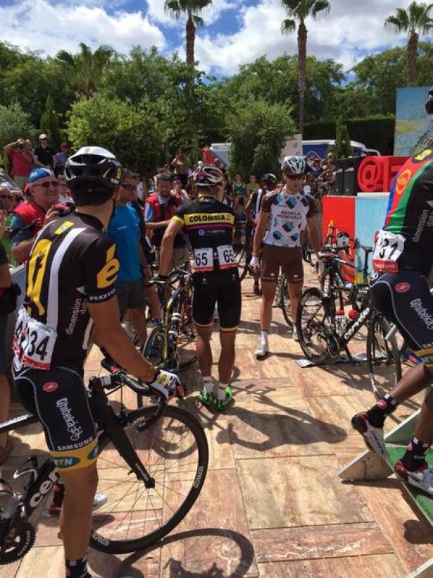 DiarioSUR's tweet photo. #Endirecto http://t.co/p9dYKe9umy Segunda etapa de @LaVuelta por la provincia de #Málaga hasta #ElChorro http://t.co/5LLKa4TUEt