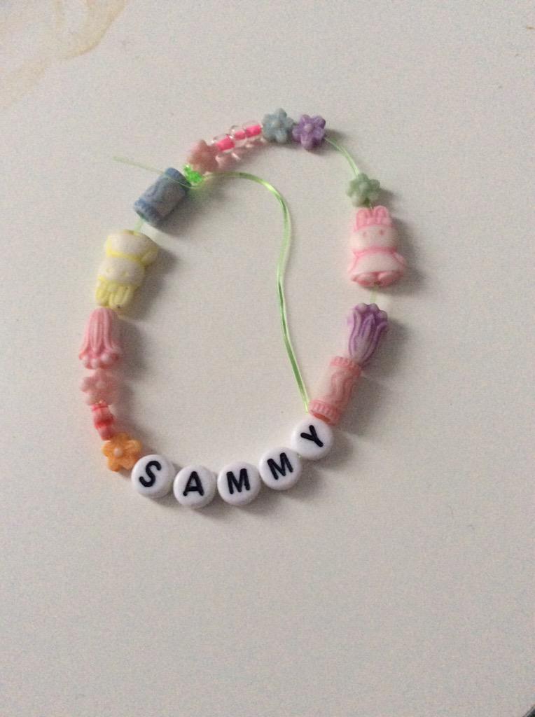 milliekateriley's tweet photo. Made u a bracelets @SammyGreenNOT  I will have to give u it when I next come down xx 👍🏻❤️🌸 http://t.co/x32Kq81Xem