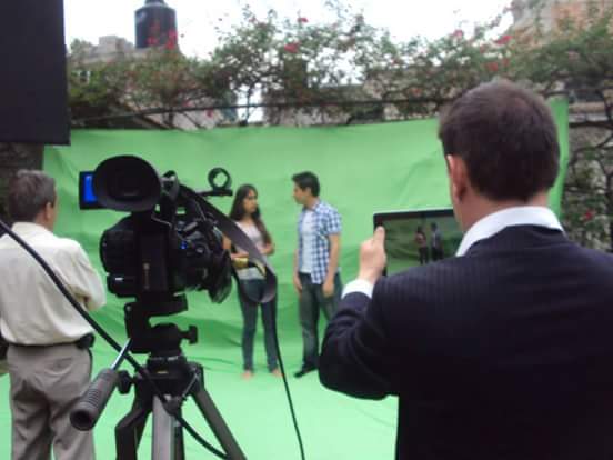 _Intravision's tweet photo. #Ensayando para #proyecto  de serie de Tv #Intravision http://t.co/mrEI6tMgdM