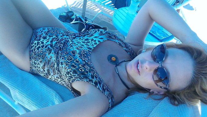 It's a Goddess beach day :-) http://t.co/TTdKXpCMAC<a href="/tag/sucker"class="tags"><span>#sucker</span></a>