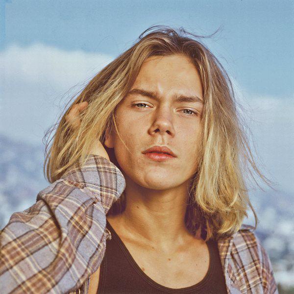 Happy birthday to River Phoenix! Always celebrating his life!    
