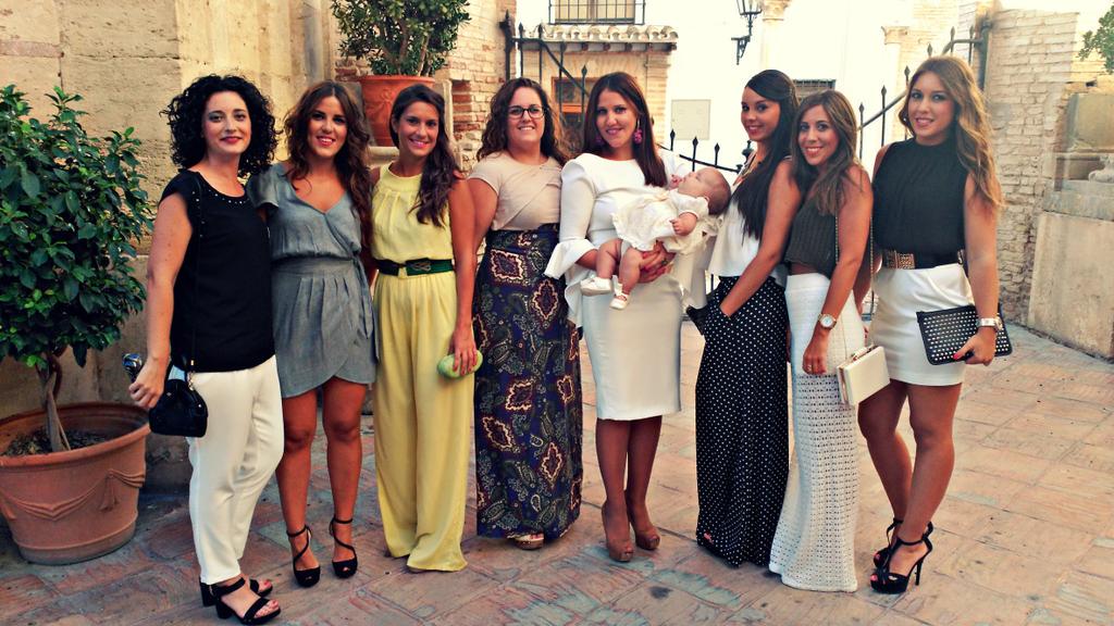 AnaH140488's tweet photo. Bautizo Martina! 😊 💜 @nuriareyes88 @Mamenmr87 @PaPriDel @adrigrapa @AnabelC87 @mariagomezlope6 @sherezaderd3388 http://t.co/8ud0OW8ai5