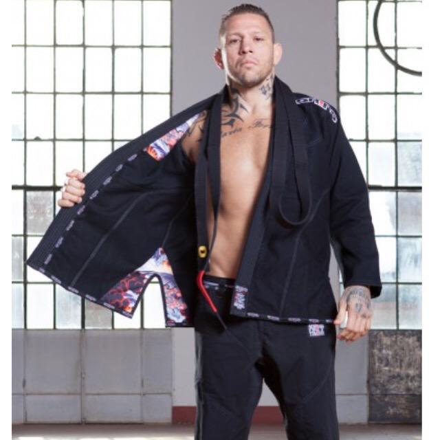 MmashopSa's tweet photo. Black Grips gi now in SA. Email sales@mma-shop.co.za @BJJEventsSA @RenzoGracieCT @EastRandBJJ http://t.co/ANSLlemWYN