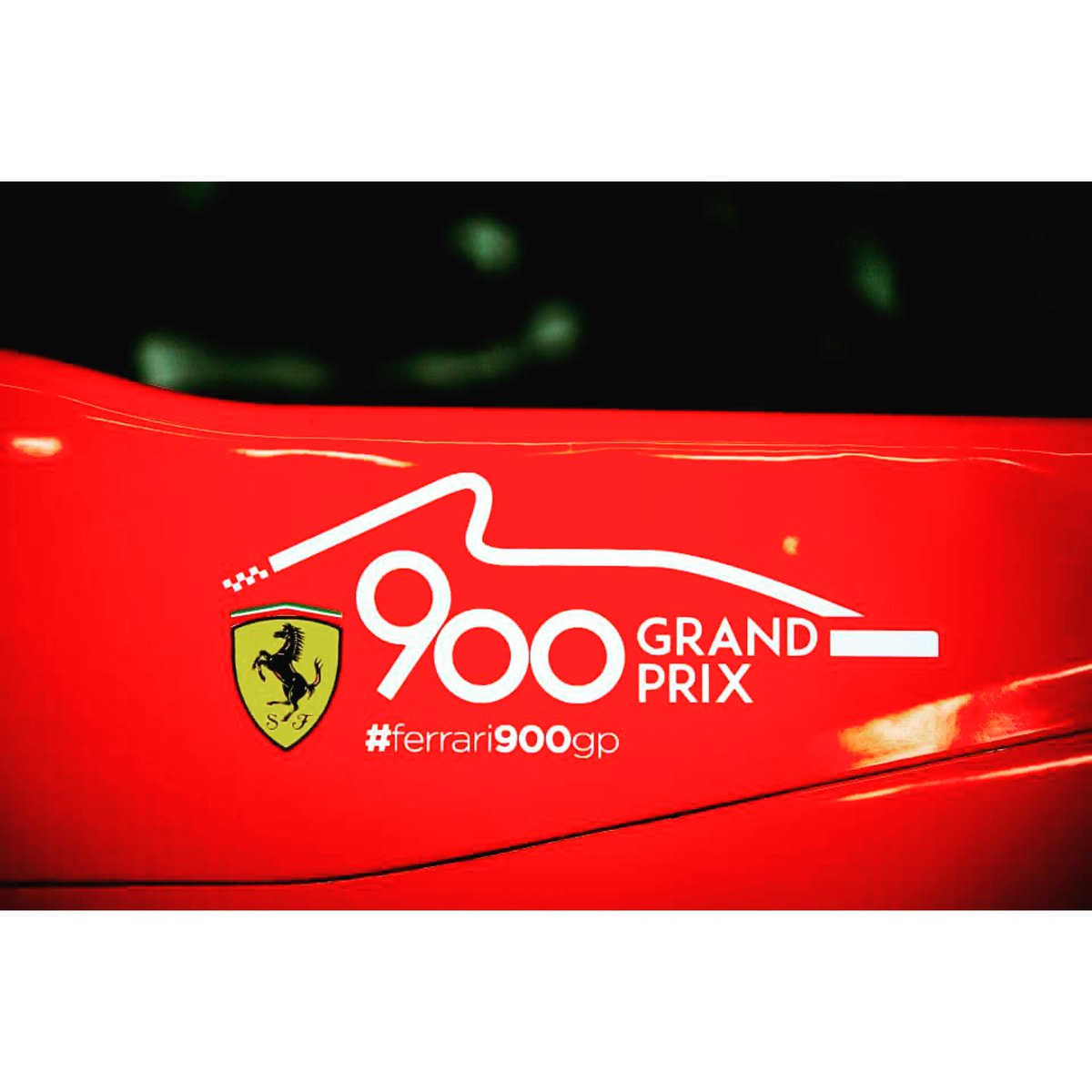 FerrariWorldAD's tweet photo. To celebrate #Ferrari900GP, we gifted our 900th visitor today a special champ treat! #RedSeason @ScuderiaFerrari http://t.co/V7JkWLGxbm