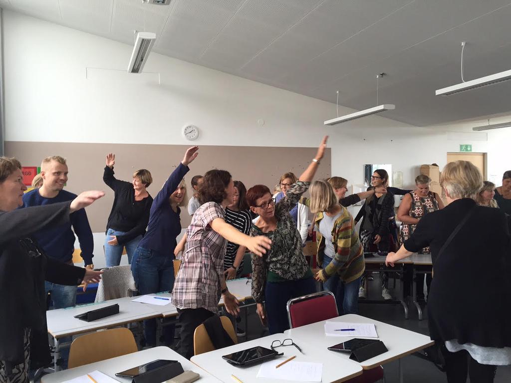 #inamskeid <a href="/bjarjons/">Bjarndis Fjola Jonsdottir</a> og @rakelgmagg með skemmtilegt iPad námskeið @hlidaskoli