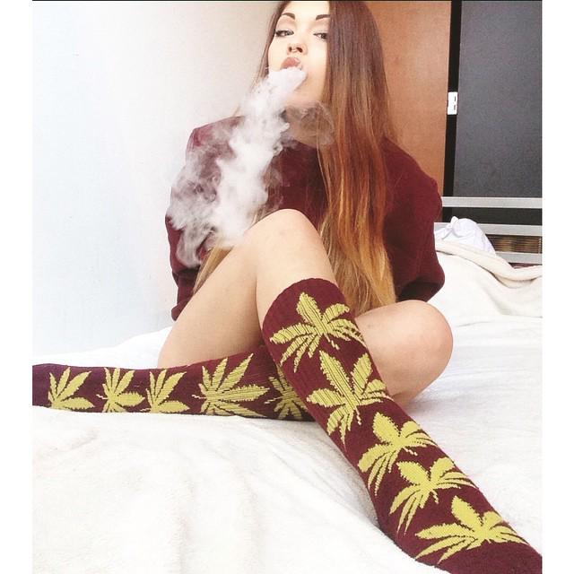 . Jus Coolin @weedsocks #bongbeauties #crackingnugs #dankdivas #errlsquad #ganjagirls #girlsgoneweed #highsociety #…