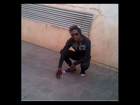 Soowooper's tweet photo. Jus chilled wth ma gadamnself on some #meggingman shit bumping @beatsbytweezy http://t.co/DAHvpuYB4o