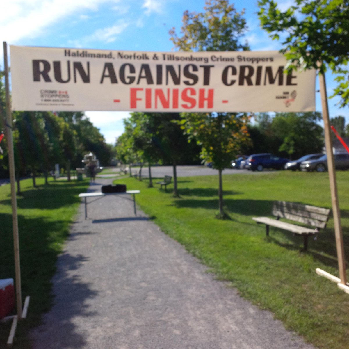 hncrimestoppers's tweet photo. Our 1st Annual Run Against Crime under way!! #runagainstcrime http://t.co/hoDgreoSds