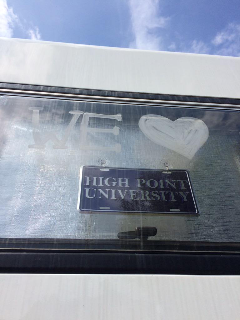 HpuPeer's tweet image. We had a great move in day yesterday ! Saw a ton of parents repping their love for HPU on their cars traveling to NC!