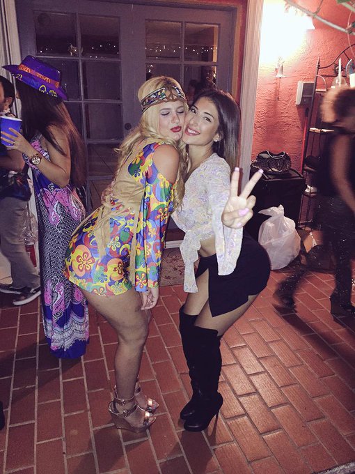 70's party with these lovely individuals ✌🏻️💖 http://t.co/ZsMUzHE5Nh<a href="/tag/growingupspoiled"class="tags"><span>#growingupspoiled</span></a>