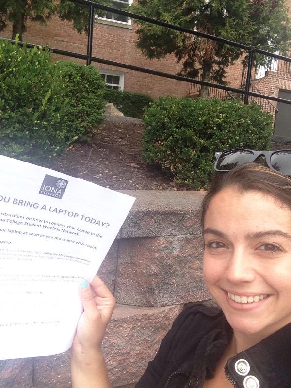 CELTIC_Iona's tweet image. The IT team loves getting the chance to assist our new Ionians on Freshman Move-in Day #ionagaelsmovein #laptophelp