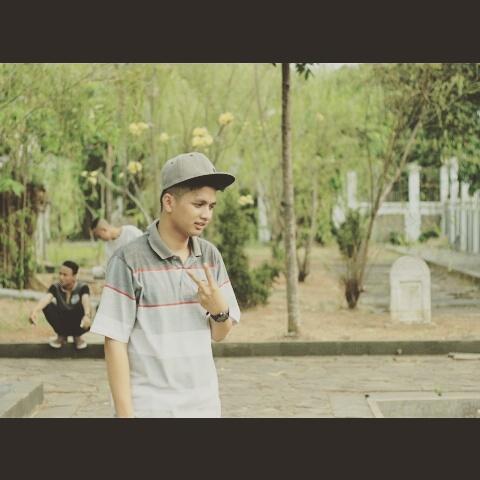 Pratama49Angga's tweet photo. Tesyy http://t.co/JH1wuojmDY