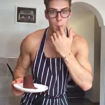 Smash or Pass:Topless Baker | Lipstick Alley