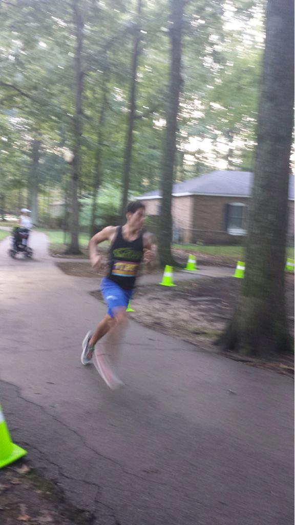 Great job to all runners <a href="/memphisrunners/">Memphis Runners</a> #RoadRaceSeries this morning. Special shoutout to James Maglasang!