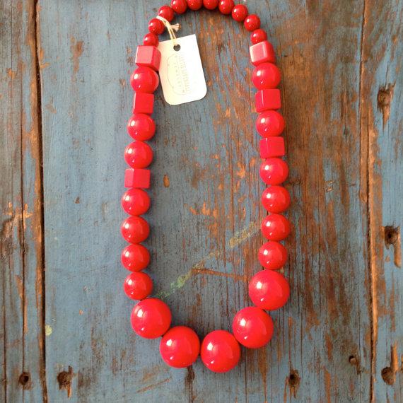 CraftLaunch's tweet image. For that vintage pop of color you were seeking!- bit.ly/1hn75rD (by @LeetieLovendale)