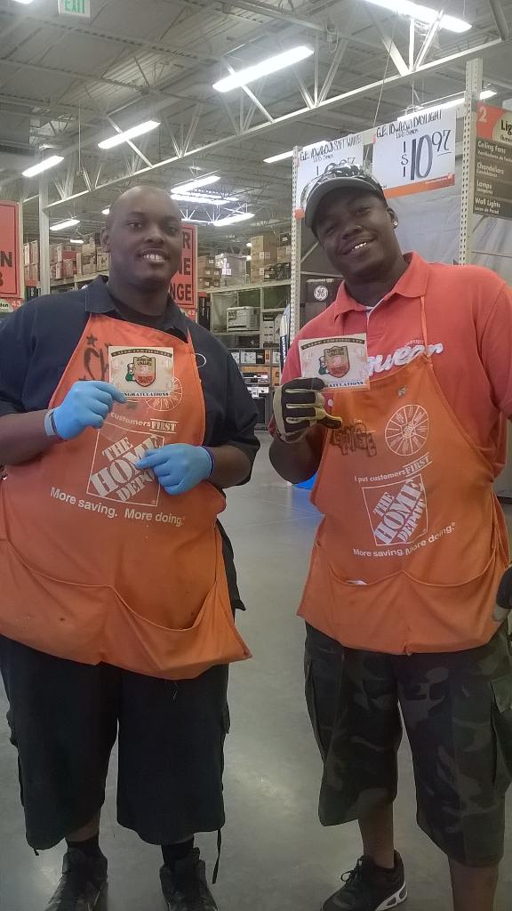 8976 Morning Meeting started of with Bronze Homer Awards. Chris in D23/George D21. Congrats 🎉  to you both&amp;thank you.