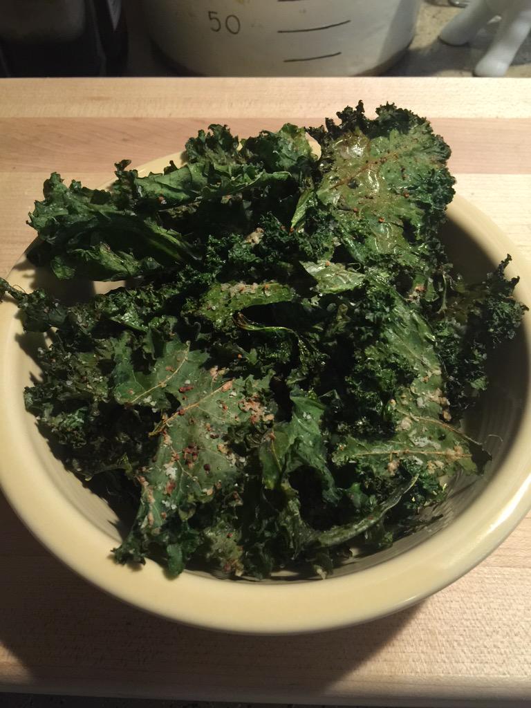 vegansgoraw's tweet image. Garlic Salted Organic Kale Chips
Recipe: vegansgoraw.com/garlic-salted-…
#Vegan #snacks