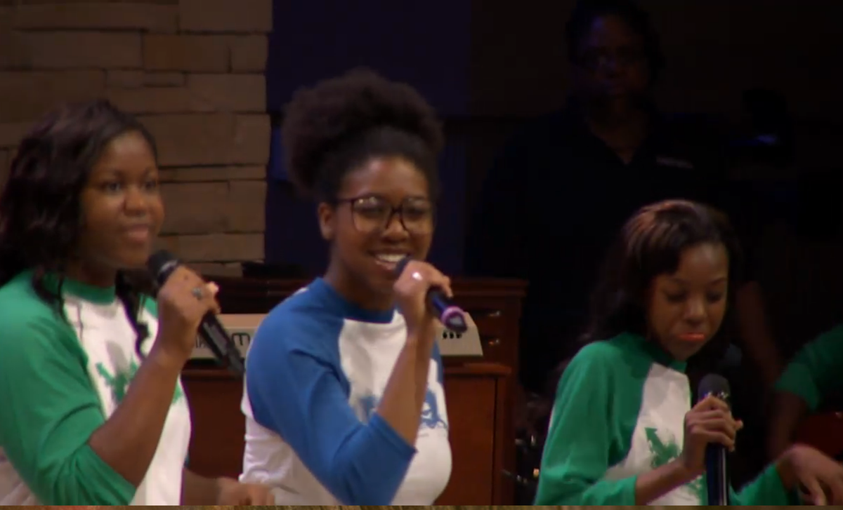 ConcordDallas's tweet photo. Above Youth getting praise and worship started! #ConcordB2S #WeGrowStudents #Innergram http://t.co/Ny1Cocrorw
