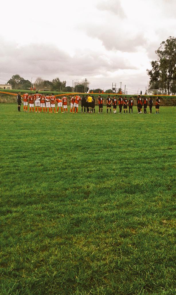 PBlancas_FC's tweet photo. Vs Sporting El Pinar. Primer fecha http://t.co/Lhhs9W0ULj