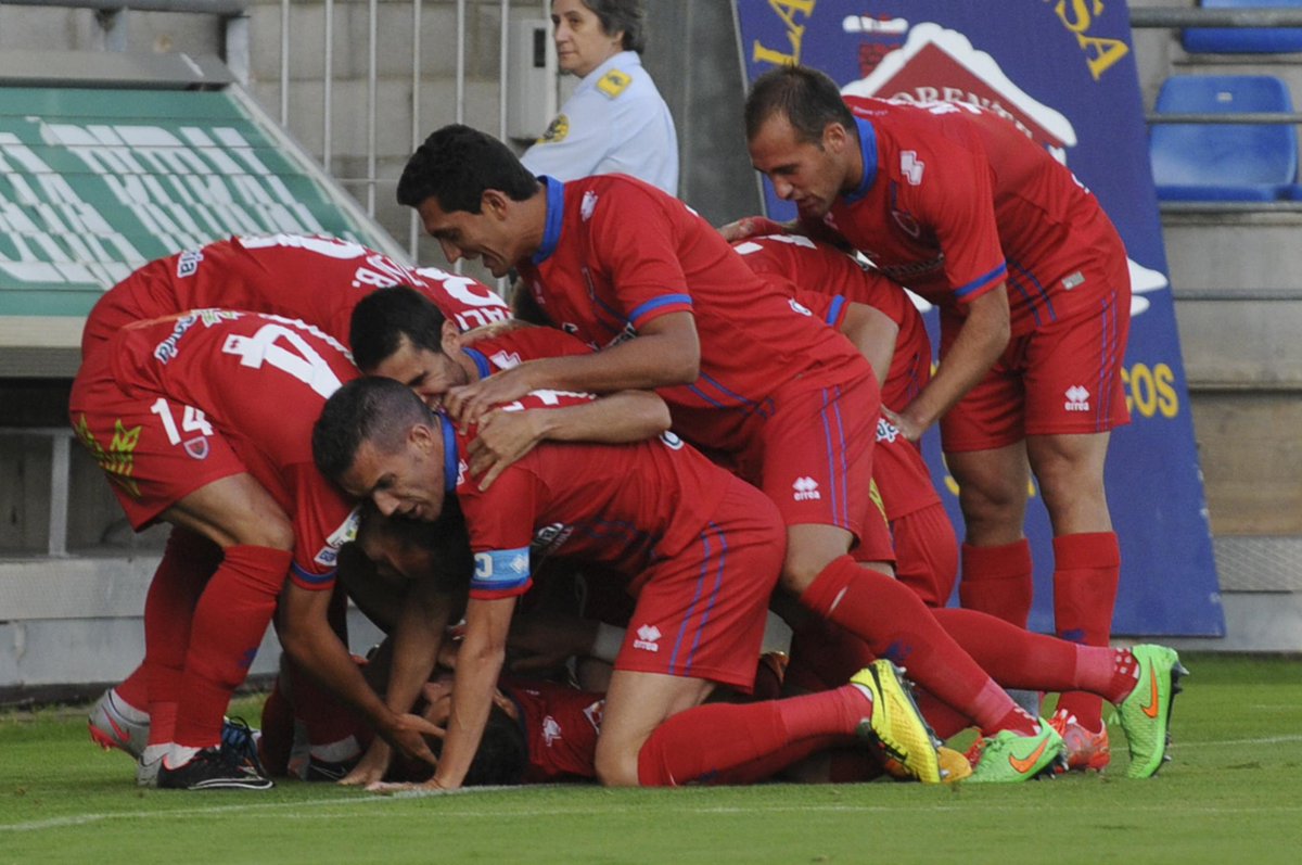 elmirondesoria's tweet photo. #NUMvCDT Festival de goles en los Pajaritos... y celebraciones!!! @FrenteRojillo @twnum
http://t.co/gxx6tWt05S http://t.co/eDGtMvQpFG