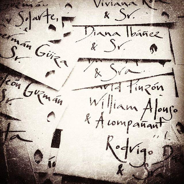 Druthersco's tweet photo. By jlogreiraa Jugando con luz & letras♥
#customtype #calligraphy #calligraphyart #customlettering #handmade #handty… http://t.co/9qEU6OxYf9