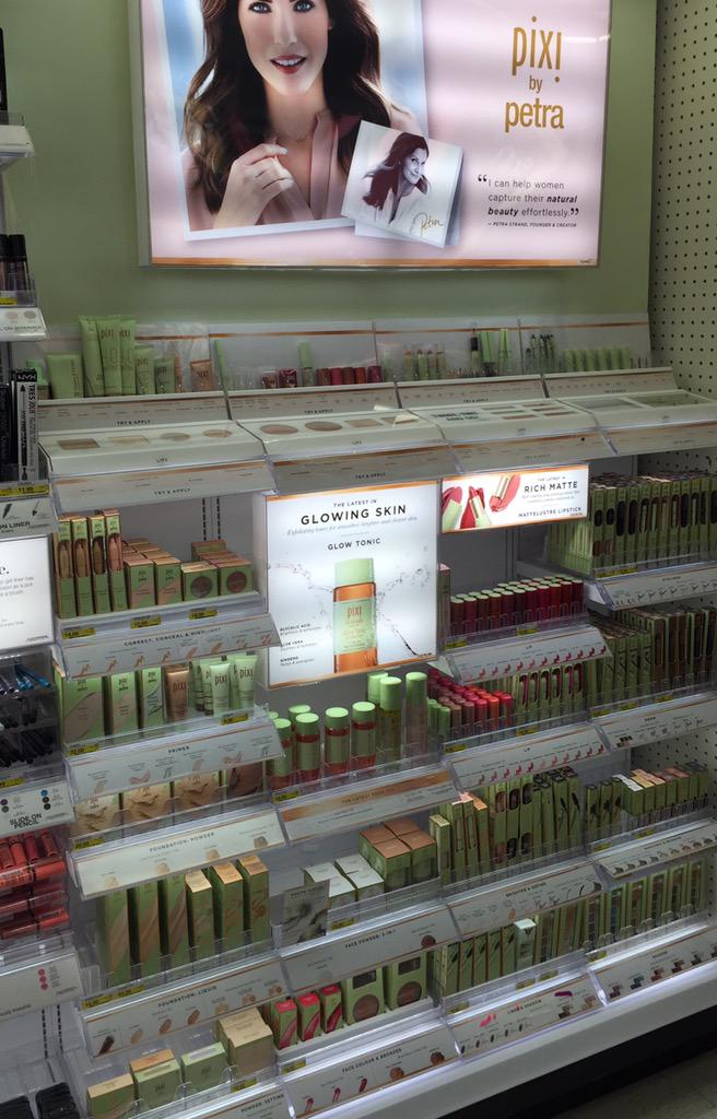 WBB through full In-Stocks! #WBB #ultawho <a href="/kisa_lew/">Kisa Lew</a> <a href="/merklausner/">Meredith Klausner</a>