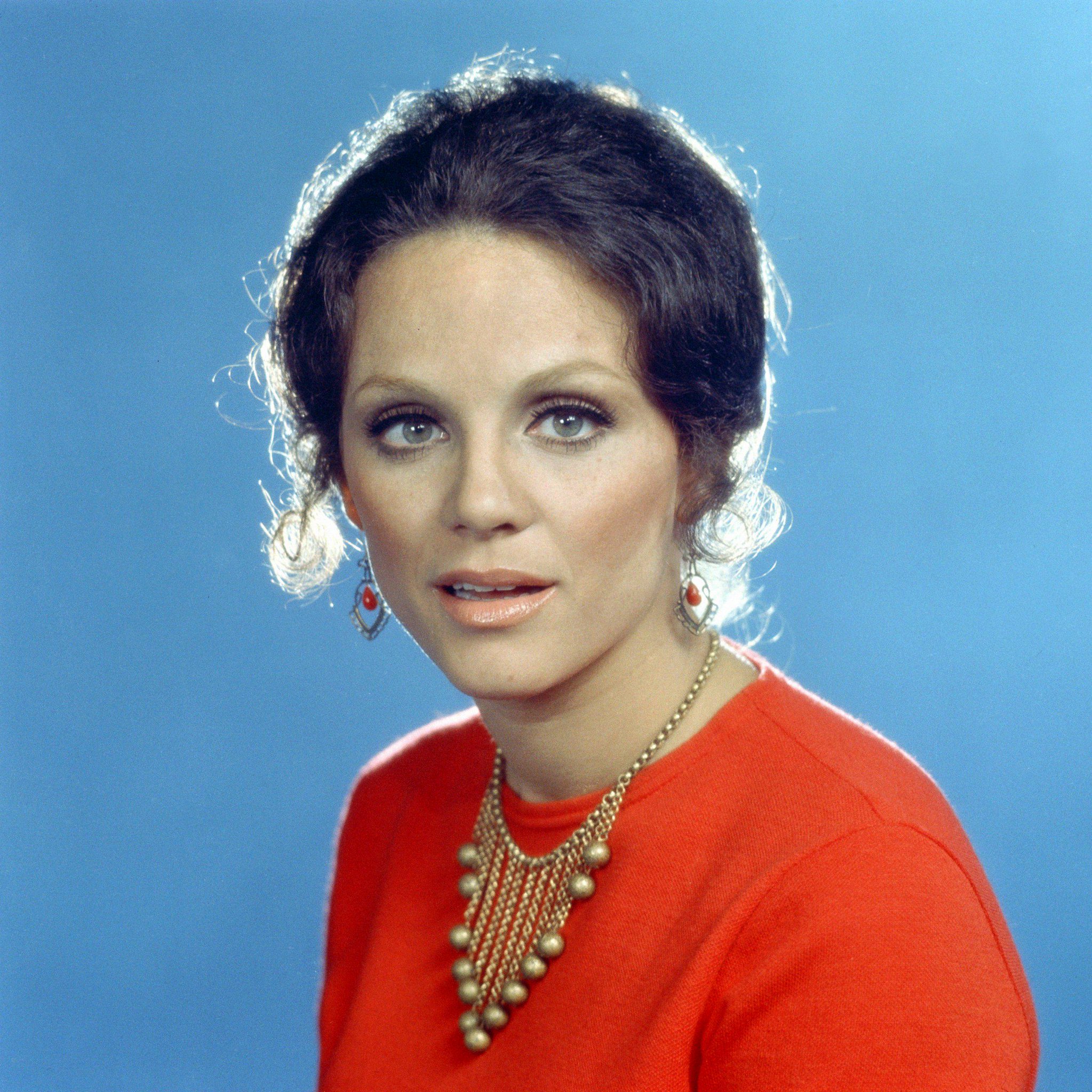 8/22:Happy 76th Birthday 2 actress Valerie Harper! Pop culture icon as Rhoda Morgenstern!   