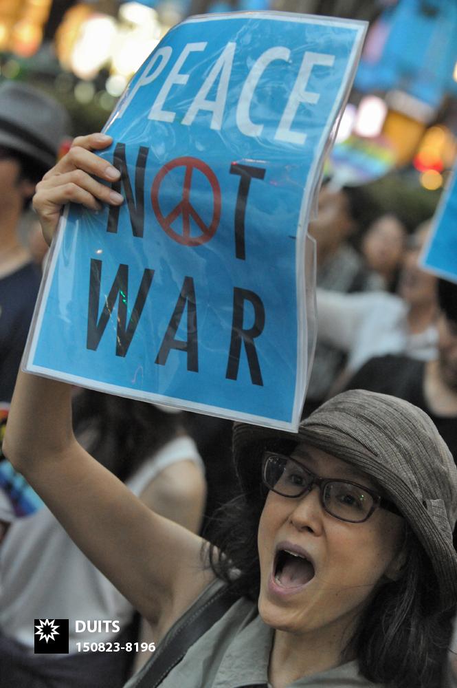 KjeldDuits's tweet photo. Today's protest in #Tokyo against PM Abe's security policies. There were 64 protests all over #Japan today http://t.co/fOCIm0dsig