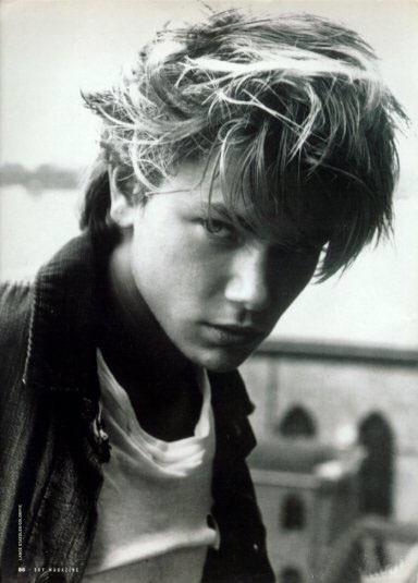 River Phoenix was such an amazing person he had so much more to give the world, Happy Birthday   