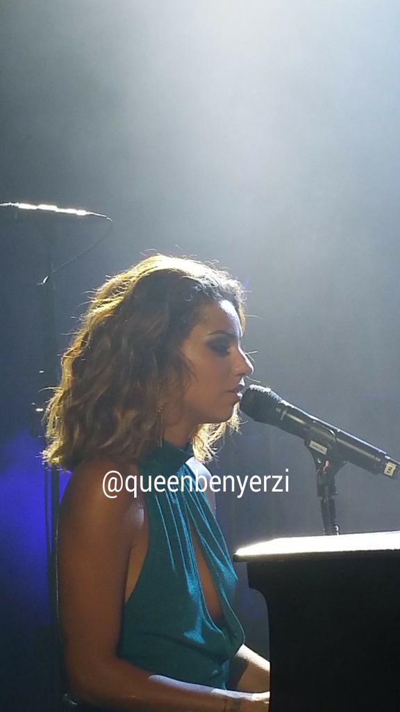 liliesclg's tweet photo. @TalOfficial à Sète le 21-07-15 💘/4\ http://t.co/rkkTFwnUUb
