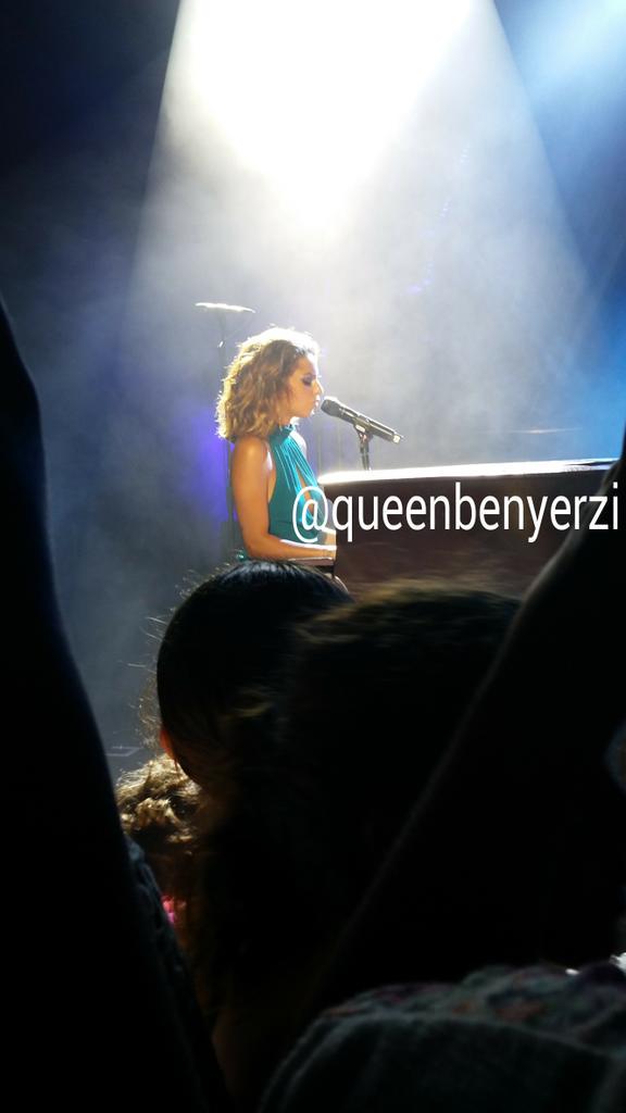 liliesclg's tweet photo. @TalOfficial à Sète le 21-07-15 💘/3\ http://t.co/U7a74Fyo6l
