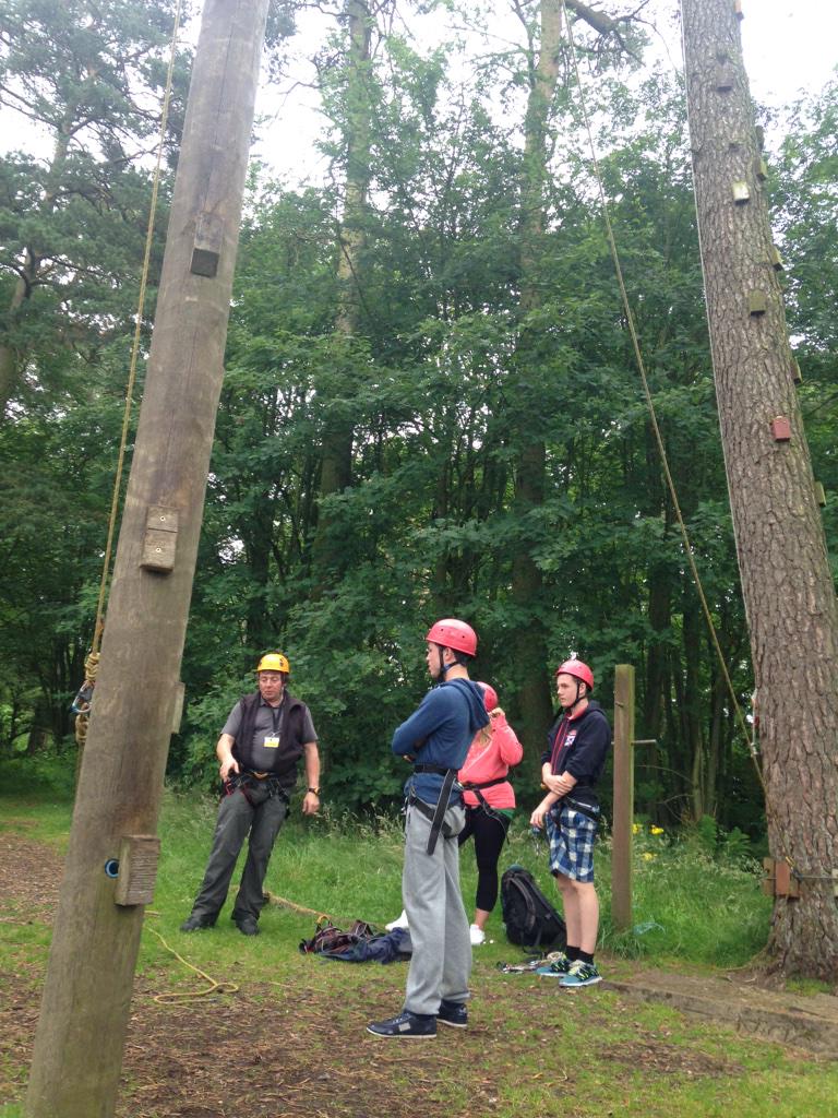 YouthFalkirkFes's tweet photo. Team building activities . #leadership #determination #encouragement #youthachievement #pride #LFNB http://t.co/1U7V1bWMH9