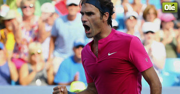Federer le ganó la final de Cincinatti 7-6 y 6-3 a Djokovic. Roger es Campeón ▶ bit.ly/RogerVsNole