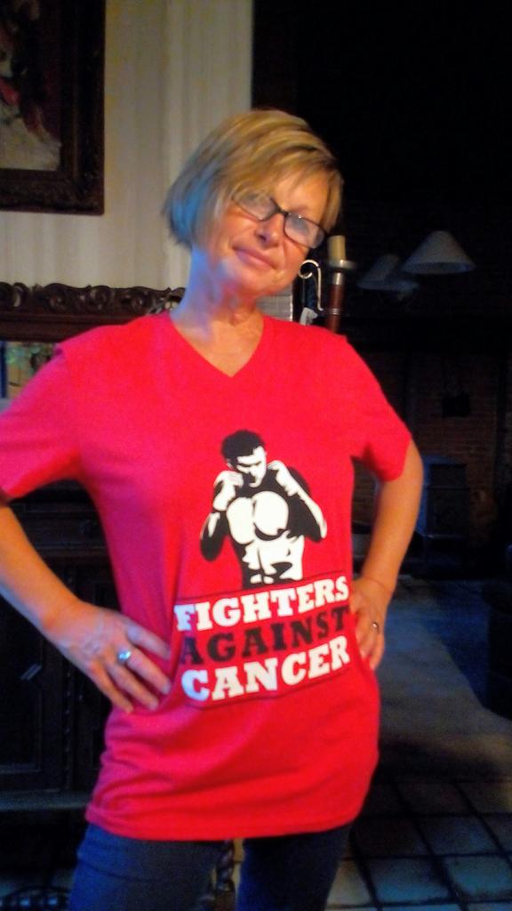 PeggyPeggy14's tweet photo. @justBELegendary @sven_nys @svenvth Buy this T-shirt and support #fightagainstcancer👊👌👍😋 http://t.co/g69wOCPXd4