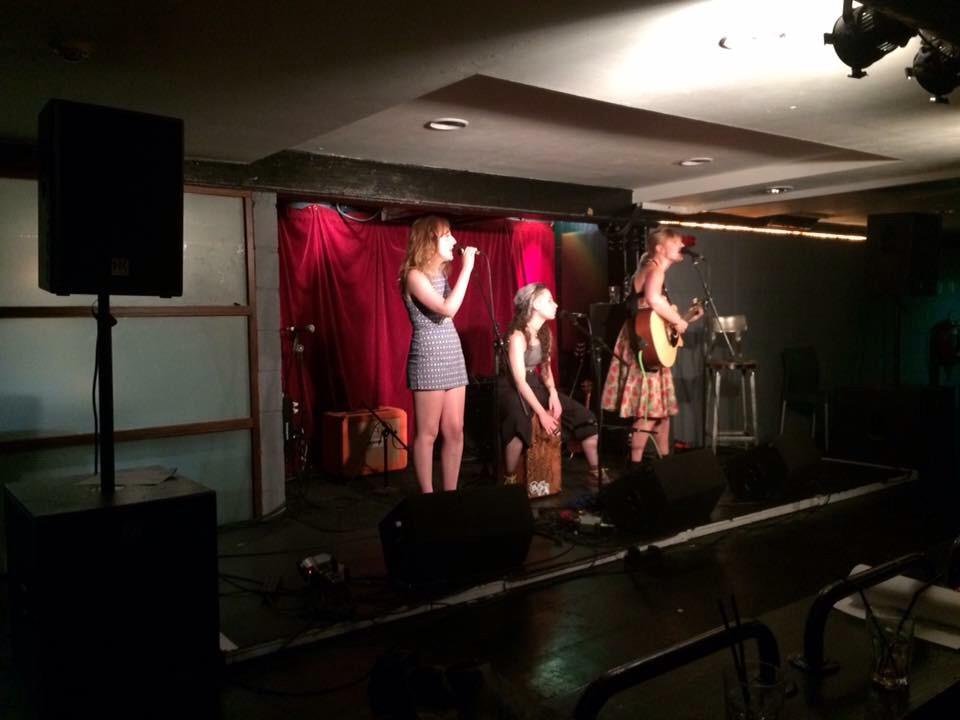 Girl_FPS's tweet photo. such a wonderful time last night - we've had such a good few years, so sad to say goodbye :(((( http://t.co/xJ8O2nIUuq